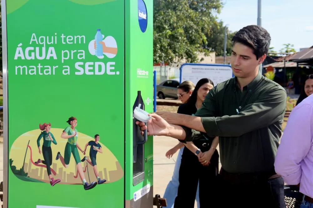 Sicredi inaugura estações de hidratação em São Miguel do Araguaia e Porangatu