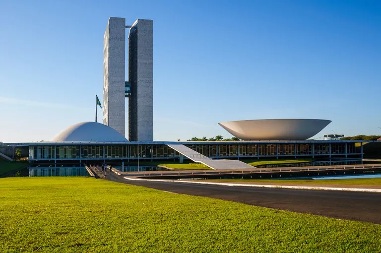 Estatuto do Aprendiz tem votação adiada no Senado e coloca 500 mil vagas em risco